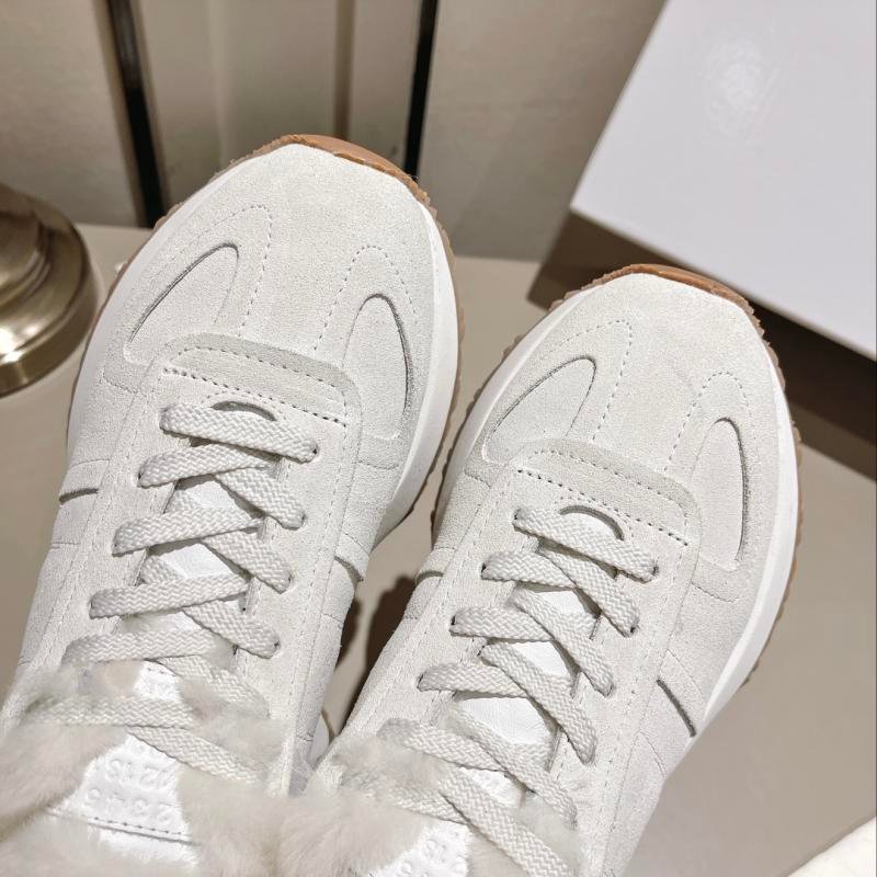 1741337388 122 Maison Margiela 2022 Series of fall and winter runners occasional