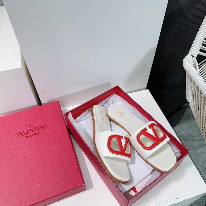 1741357301 533 Valentino 2025 Spring and Summer New Flat Pantoufles in VV