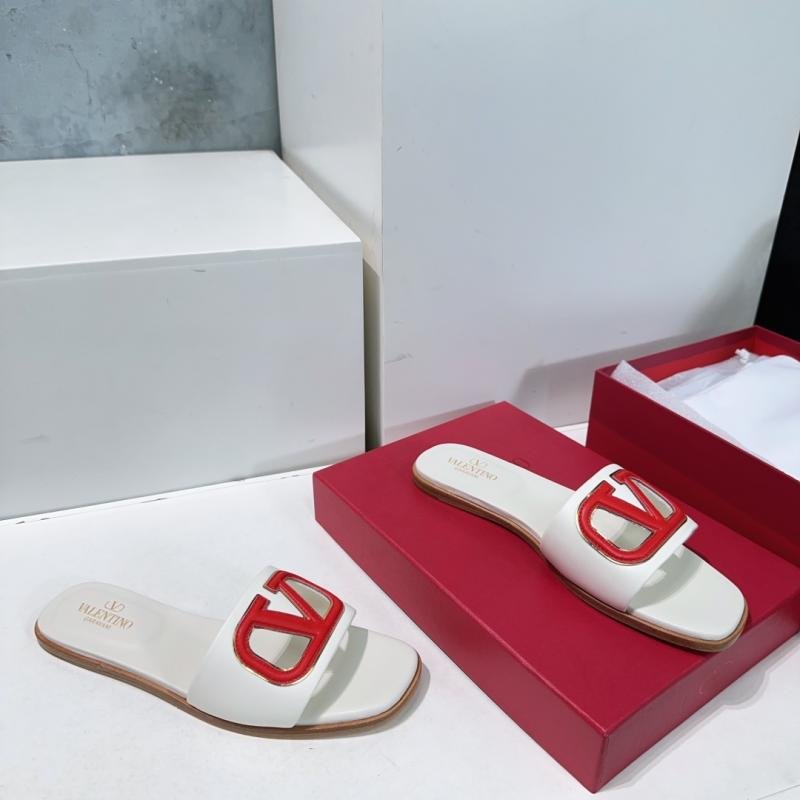 1741357301 765 Valentino 2025 Spring and Summer New Flat Pantoufles in VV