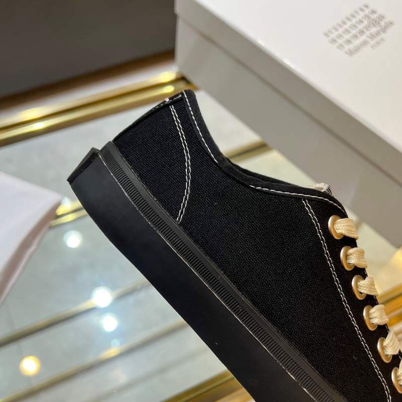 1742160876 207 Canvas Shoes with Shared Capper Majira