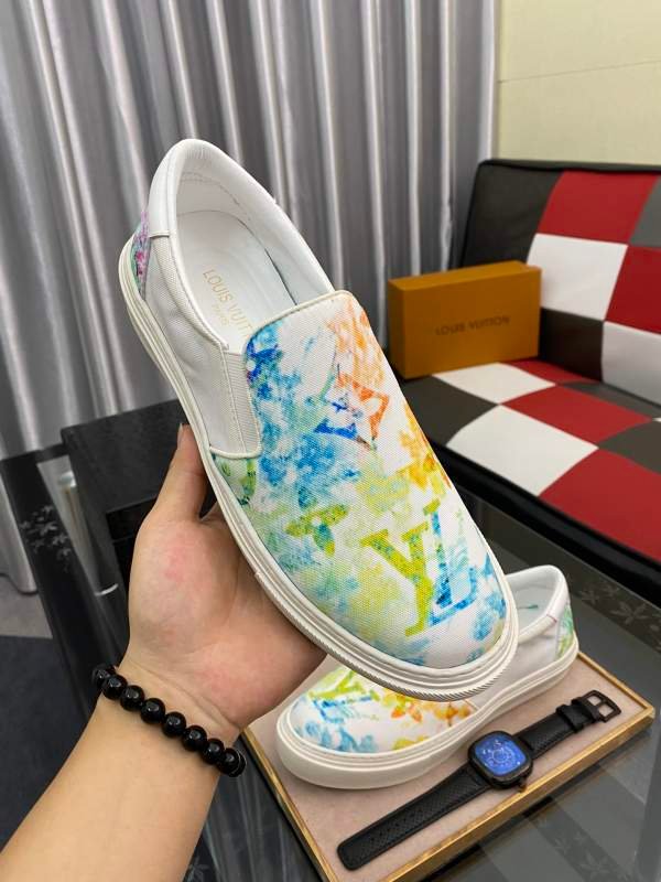 1742226911 158 LV Louis Vuitton 2021 relaxed shoes on trendy canvas