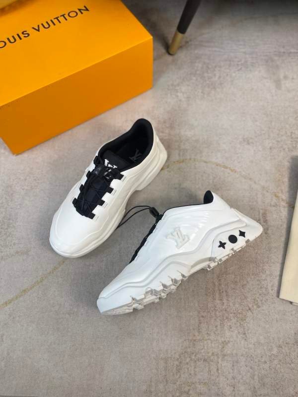 1742275006 387 LV New sports shoes for men