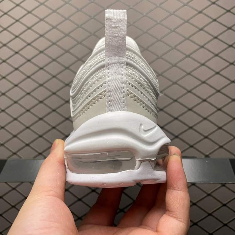 1742382139 618 Nike Full Palm Air Cushion Retro Bullet Running Shoes