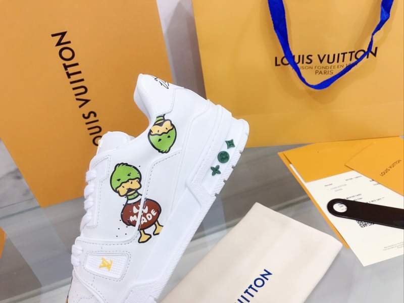1742499904 204 Louis Vuitton Louis Vuitton Trainer Sneakers