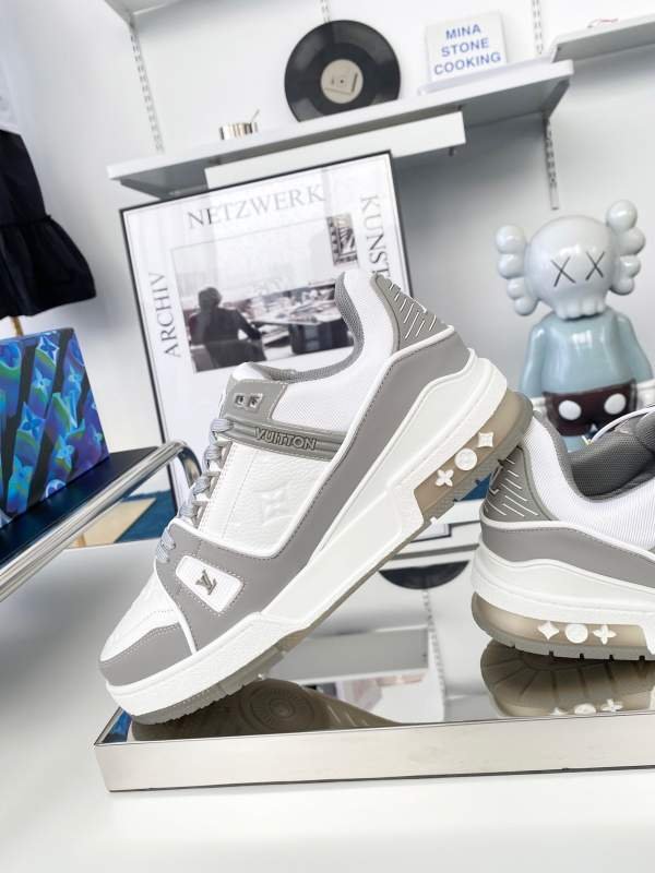 1742578724 270 LV Gray trainer sports shoes for men