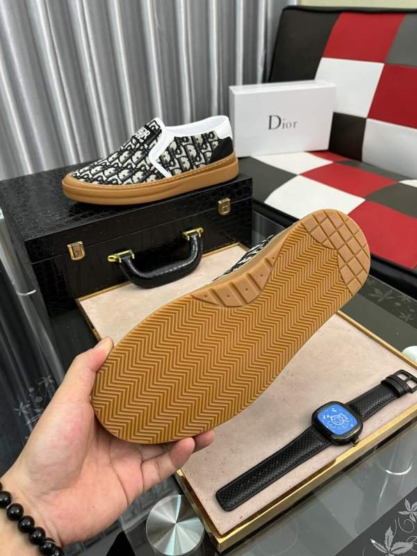 1742597624 747 Dior 2022 new mens style shoes