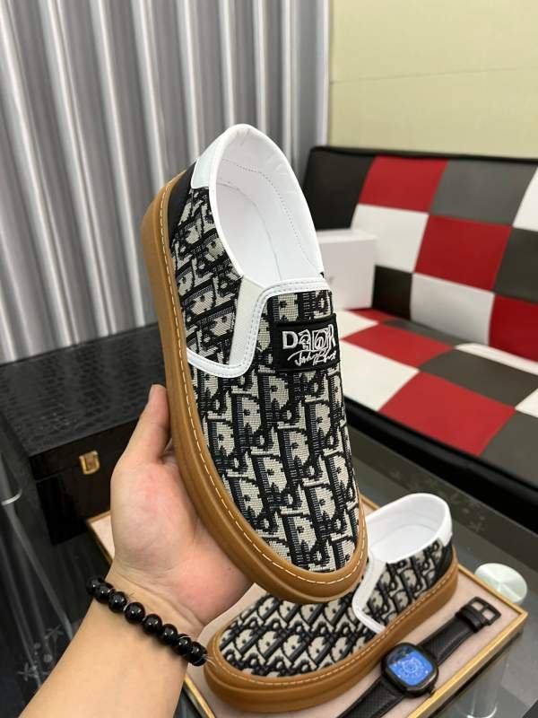 1742597625 960 Dior 2022 new mens style shoes