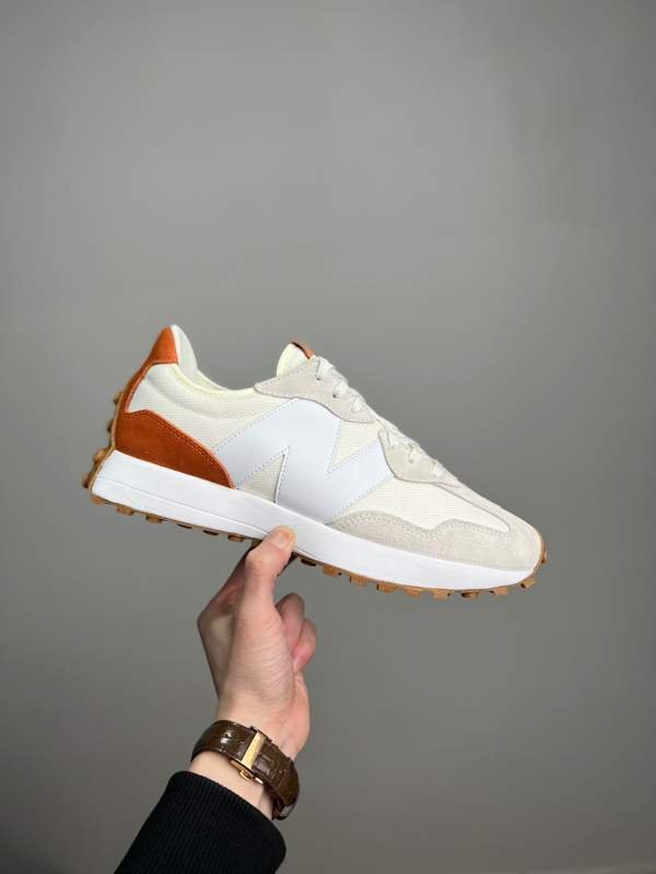 1742646890 919 Sports and relaxed shoes of the new balance and