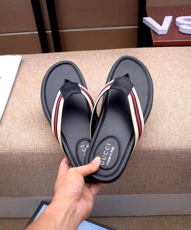 1742657900 486 Gucci 【Gucci】 Perfect fashion folder original male slippers