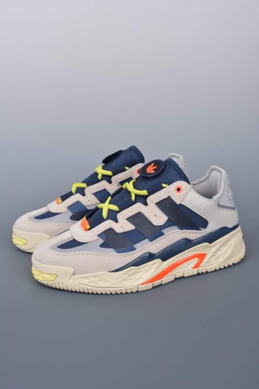 1742661551 347 Retro retro retro basketball shoes