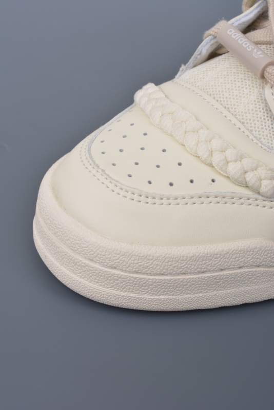 1742665280 138 Adidas Clover Classic Velcro Vintage Shoe for Men and Women