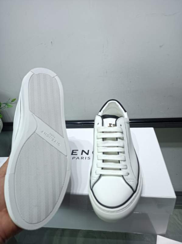 1742711361 320 Givenchy Jogging Sports White Shoes couple style