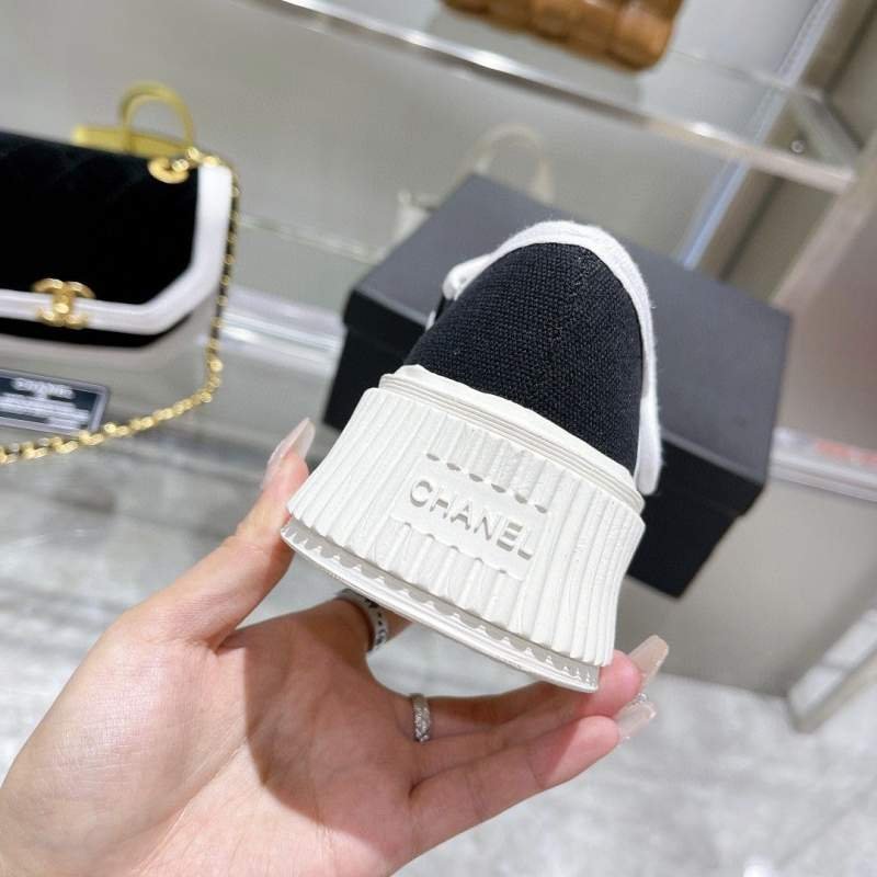 1742737372 987 Chanel Chanel Vintage2022 New Old relaxed Shoes Style