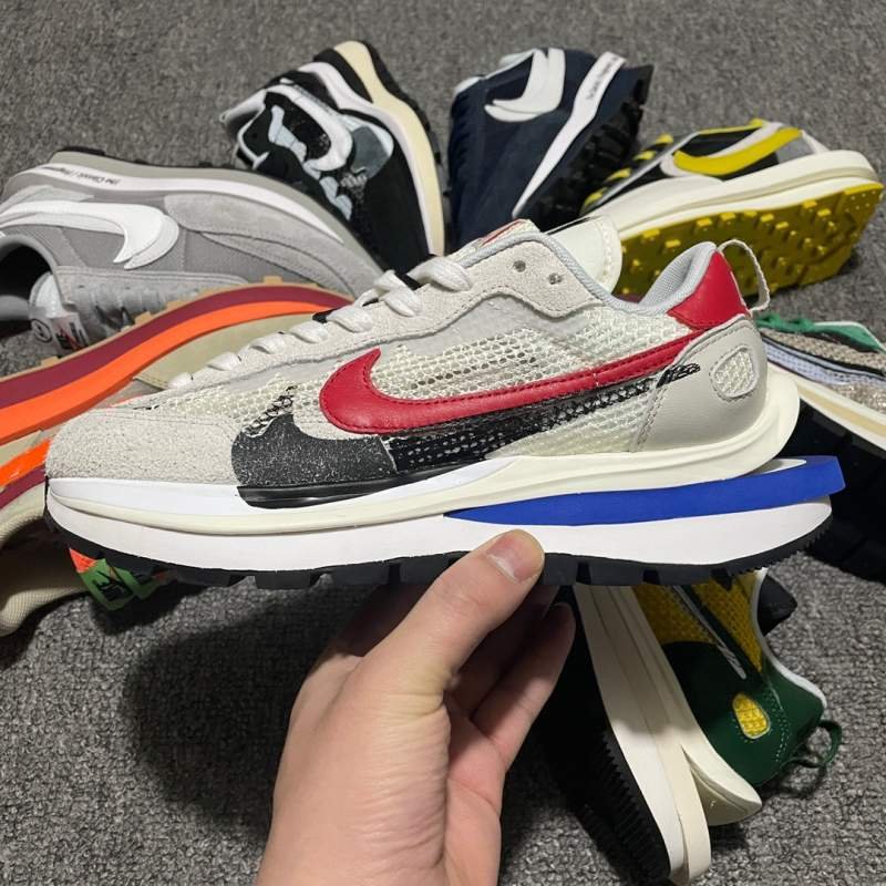 1742759513 561 Nike sacai pure original sneakers