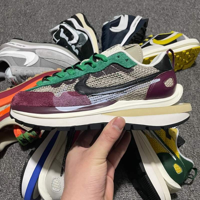 1742759515 604 Nike sacai pure original sneakers
