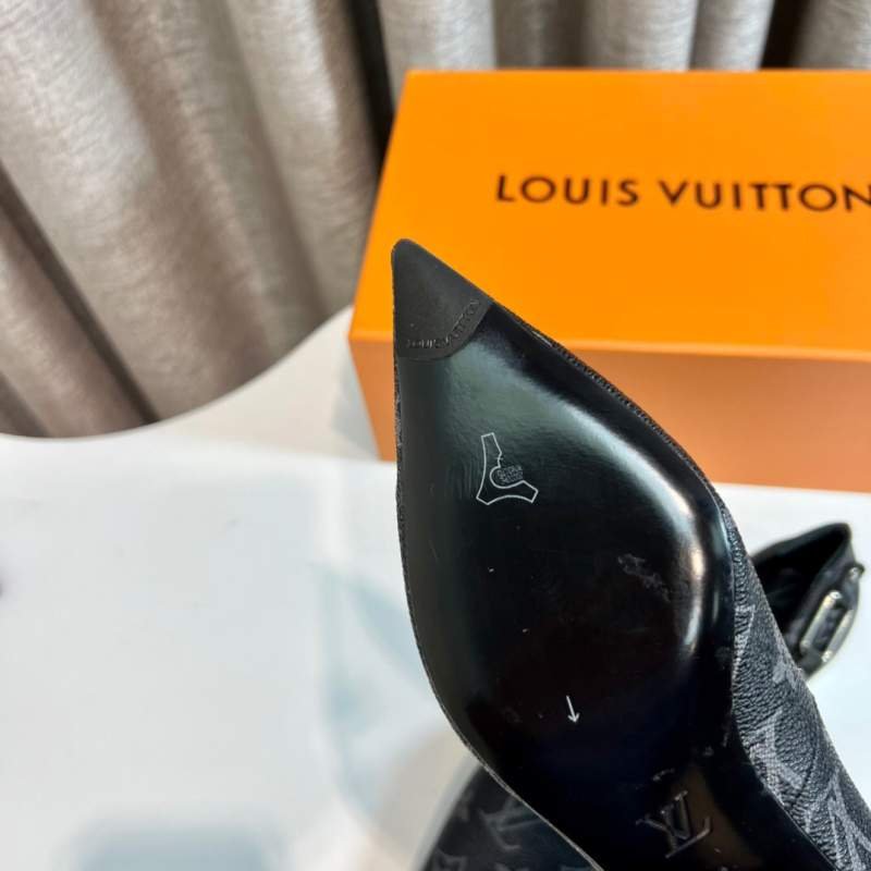 1742797649 877 LV New old fashioned black high heeled shoes