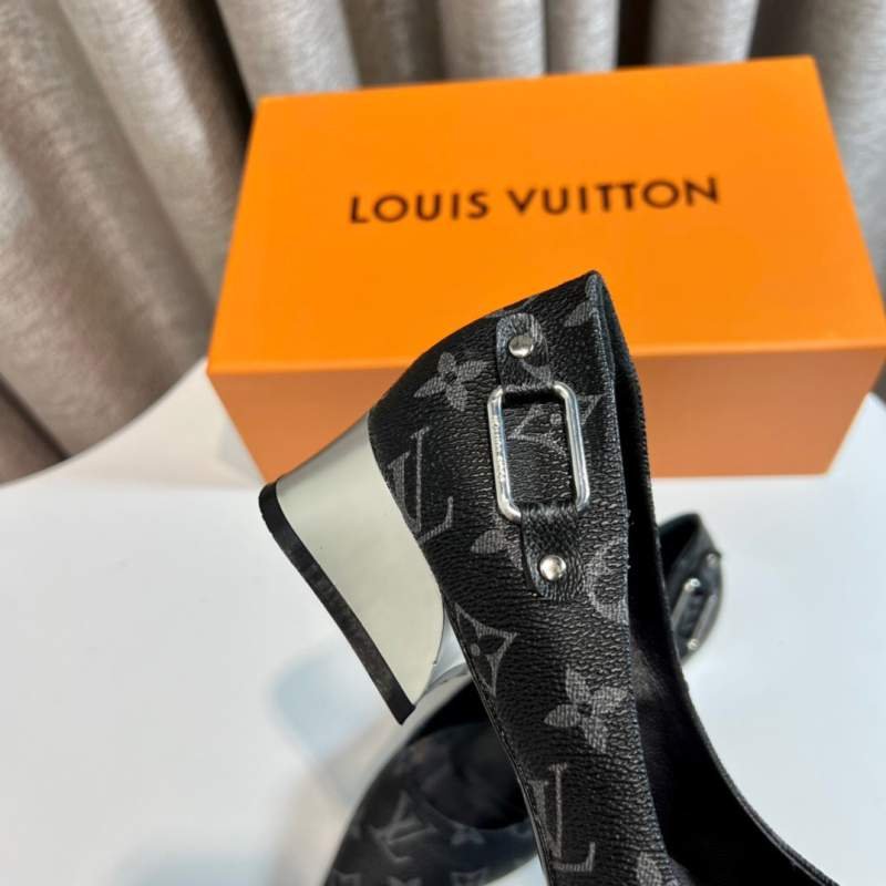 1742797649 962 LV New old fashioned black high heeled shoes