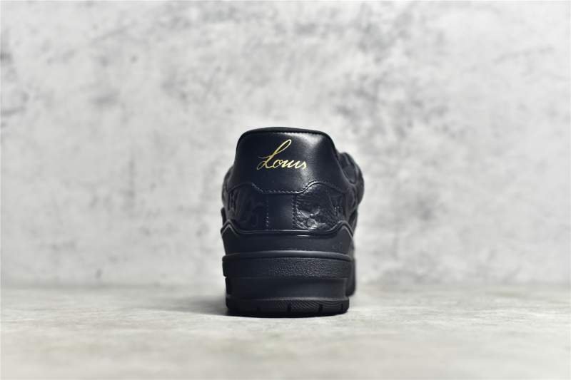 1742804979 899 LV Louis Vuitton Trainer New Color Sports Shoes