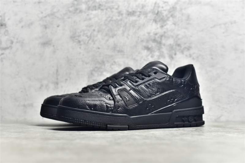 1742804981 648 LV Louis Vuitton Trainer New Color Sports Shoes