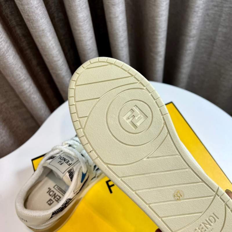 1742808843 785 2022 Beginning of spring New couple Fendi relaxed shoes
