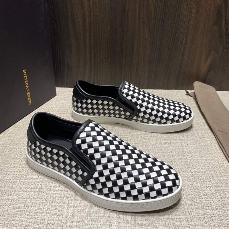1742842243 654 Baodiejia new mens shoes for men