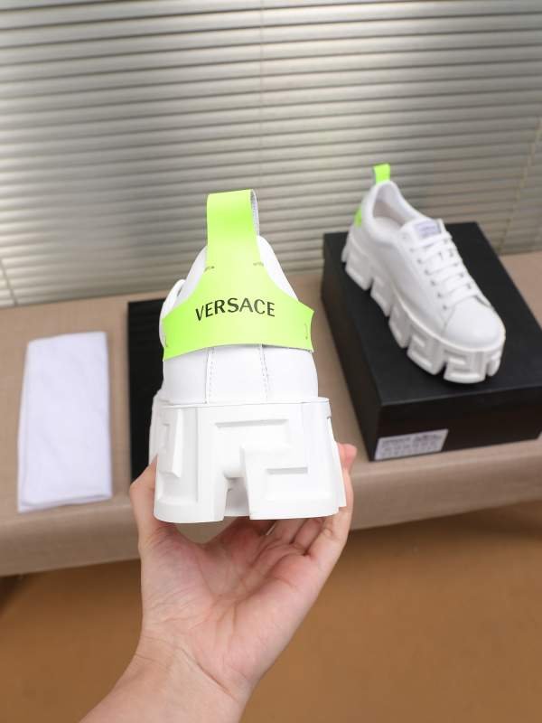 1742850602 678 The best selling high end sports in Versace and four