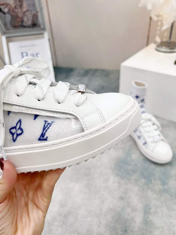 1742854321 906 LV Louis Vuitton Time Out Sports Shoes