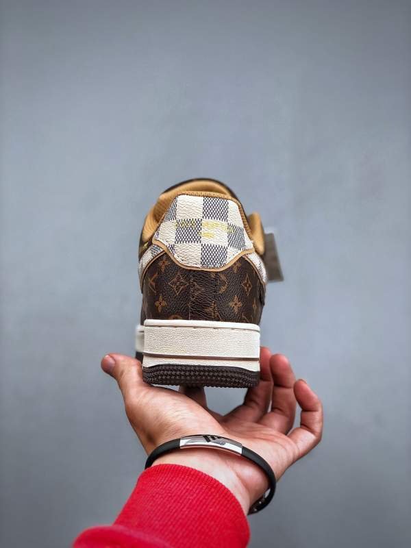 1742858020 424 LV Louis Vuitton Super Luxury Joint LV X Air Force