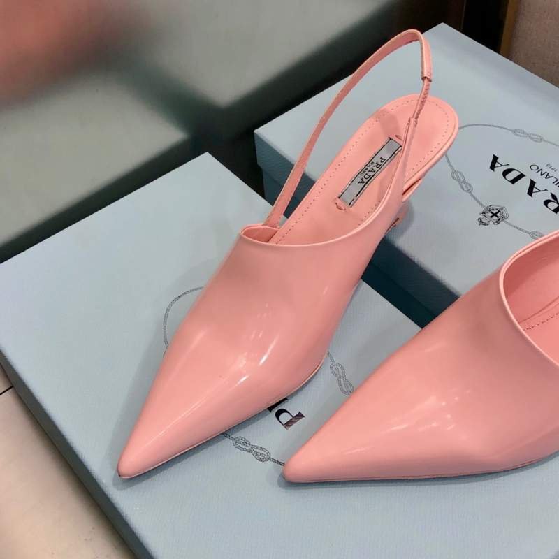 1742955651 718 Pragone of the early spring of Prada New Womens Womens