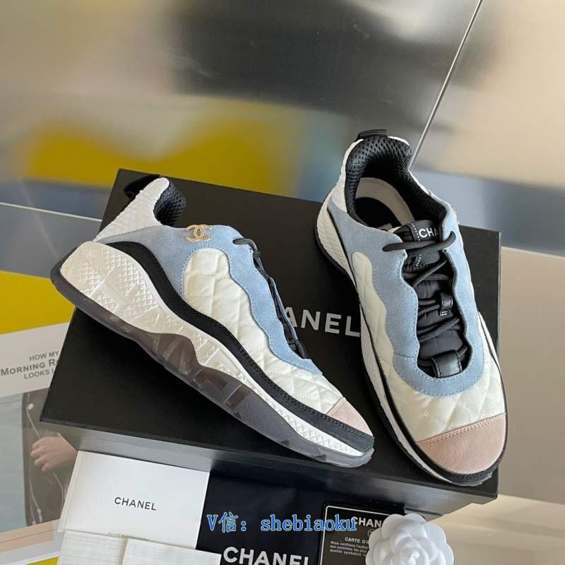 1742959305 274 The new casual sneakers from Chanel in early spring