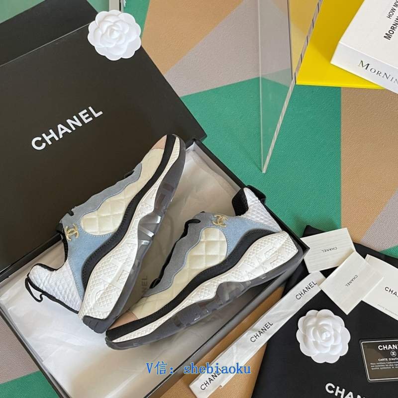 1742959306 380 The new casual sneakers from Chanel in early spring