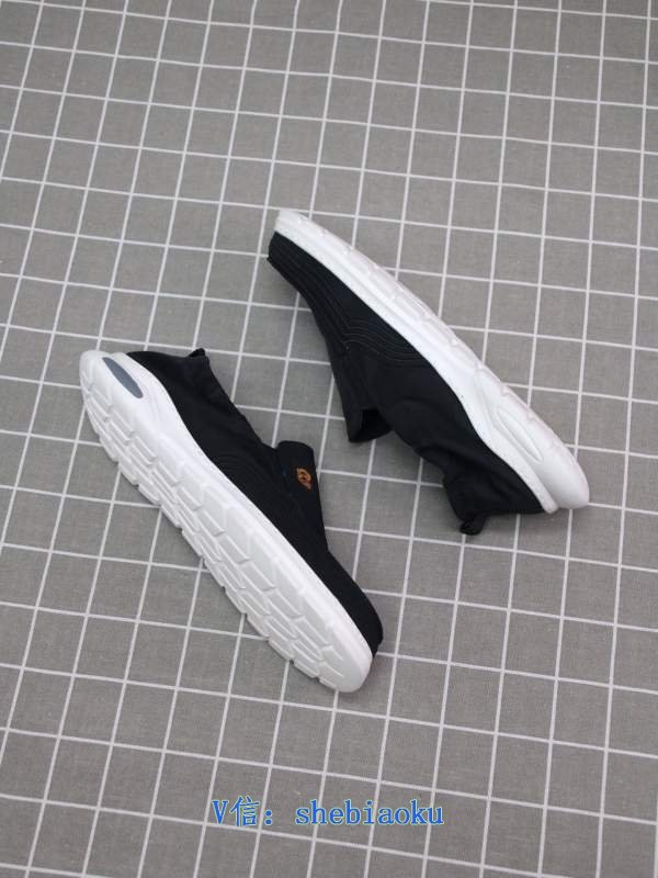 1743040054 394 Gucci Gucci Ultra light foam sole texture relaxed shoes