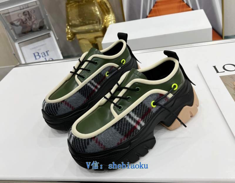 Luo Yiwei 2022 Ouyang Nana's Mendice Dad Cassaud