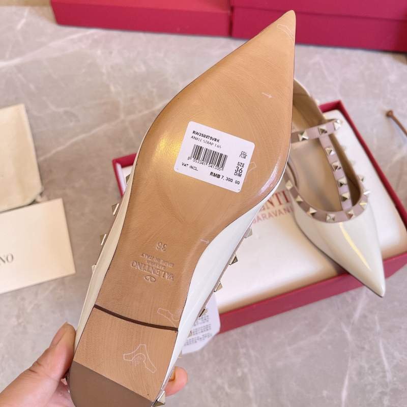 1743232303 154 Valentino original single meter rivet shoes
