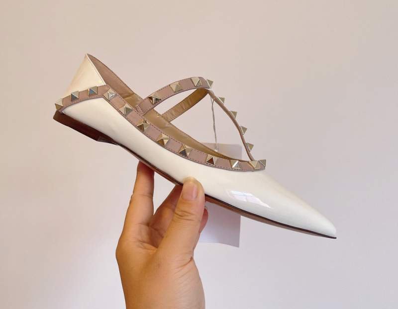 Valentino original single meter rivet shoes