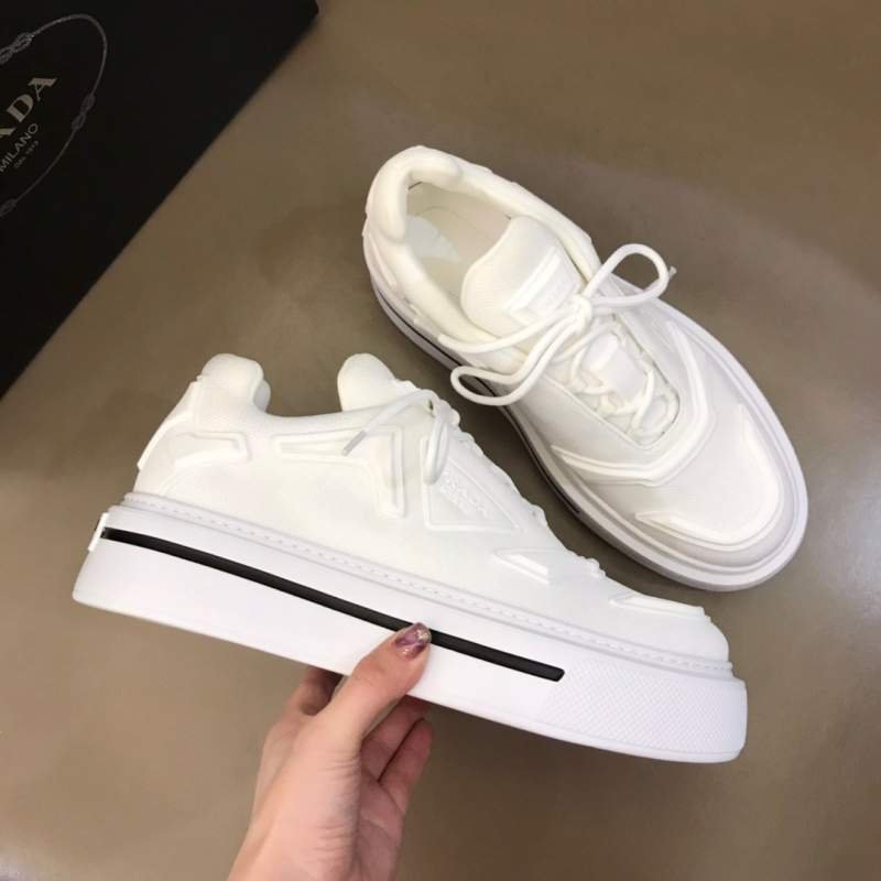 1743254210 20 Prada Origin Segion Nouveau Sables Sports Cassures Suffers Men