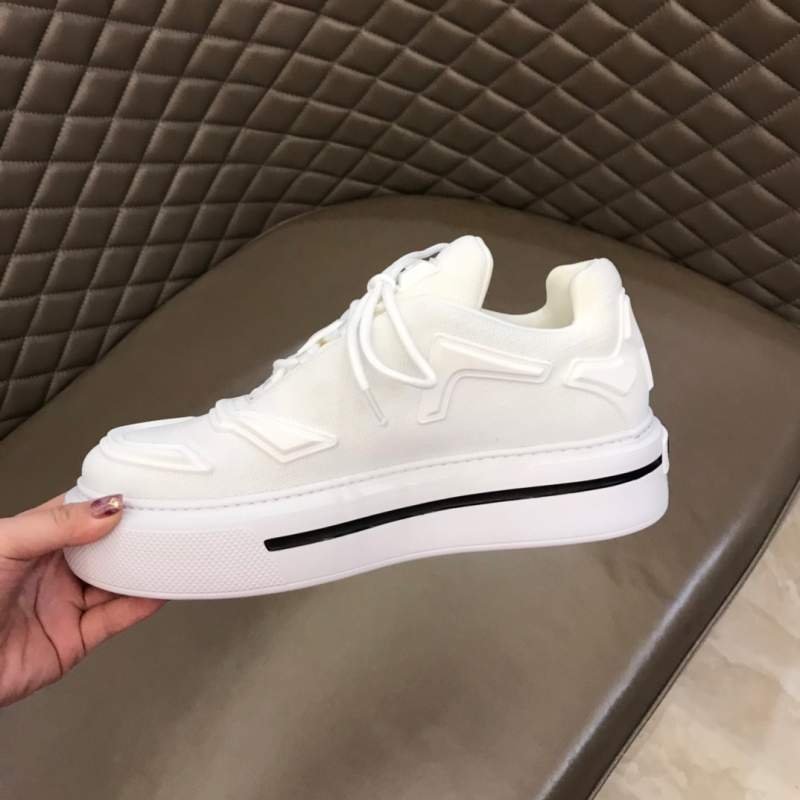 1743254211 31 Prada Origin Segion Nouveau Sables Sports Cassures Suffers Men