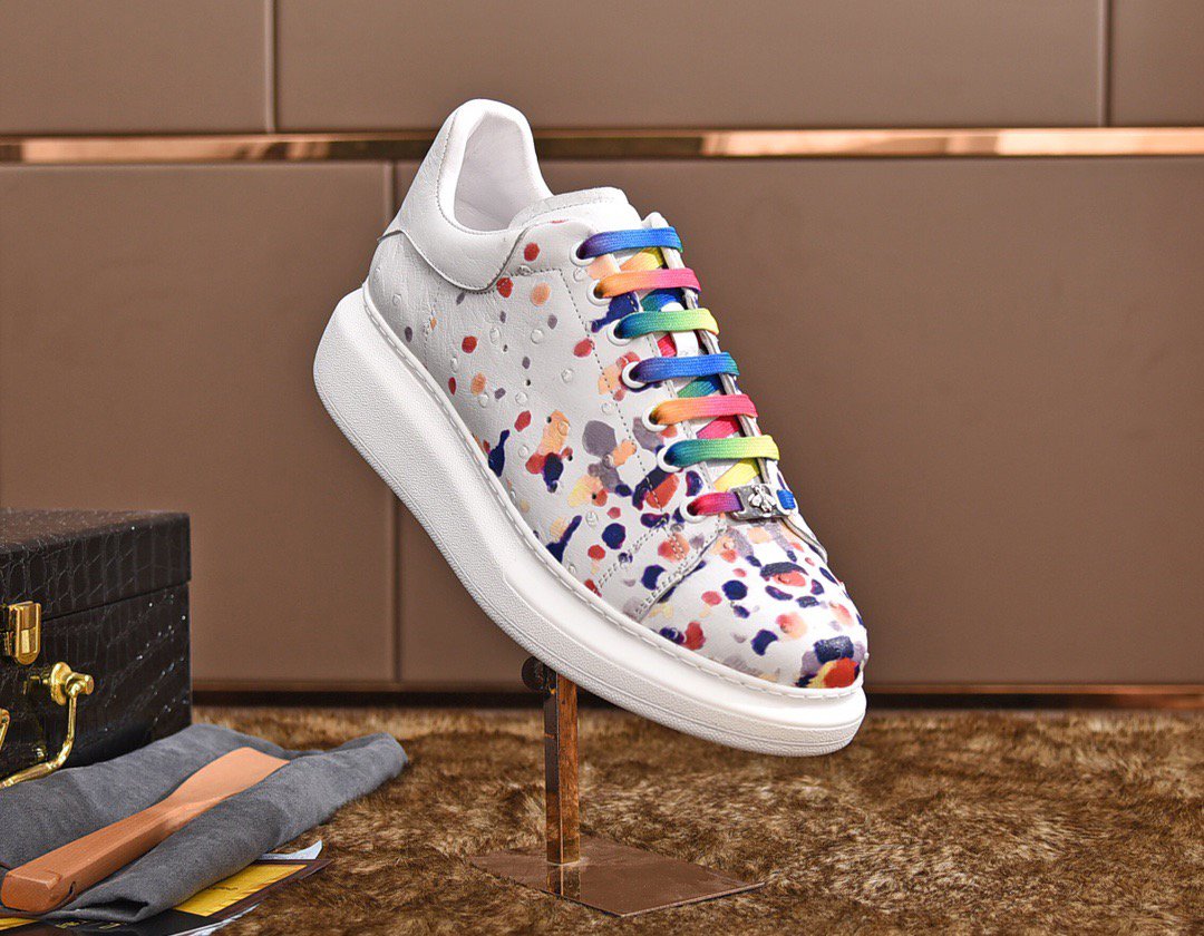 Gucci Gucci Little Bee Paints Shoes for Hands Made