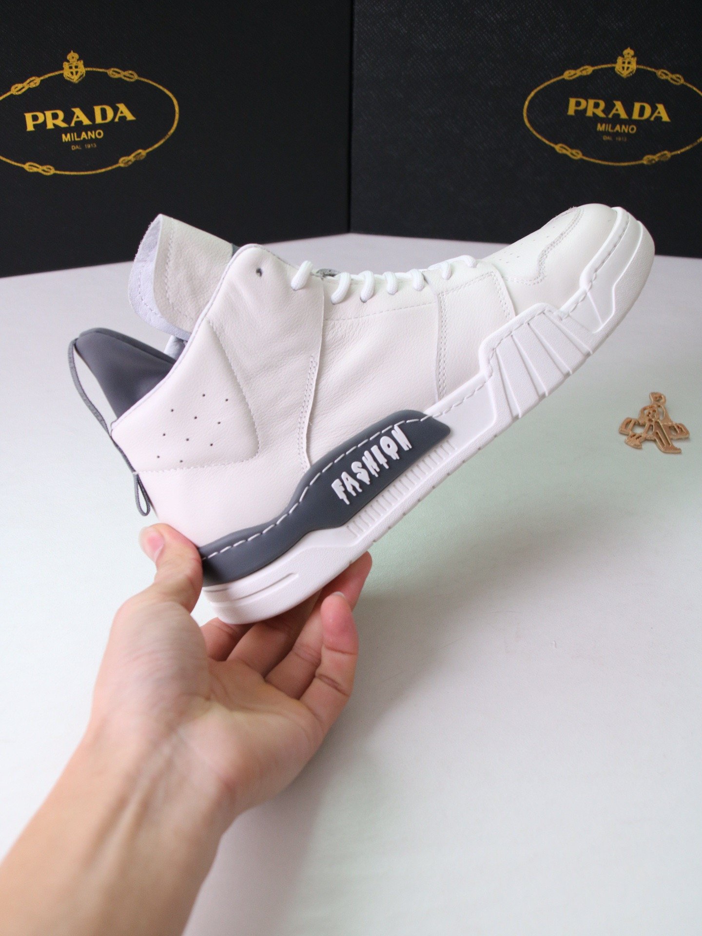 1743324671 798 Prada simple consumption and fashionable