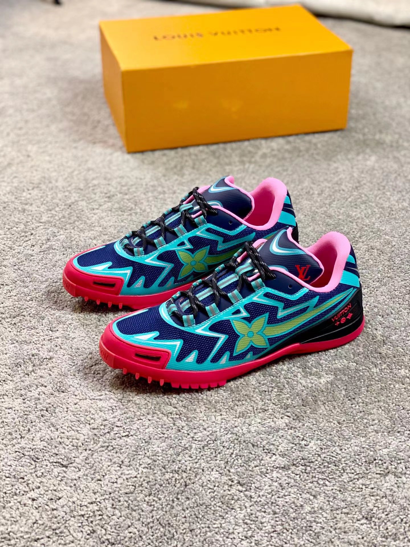 1743335750 593 2021 fall and winter LV Louis Vuitton Football Sports Shoes