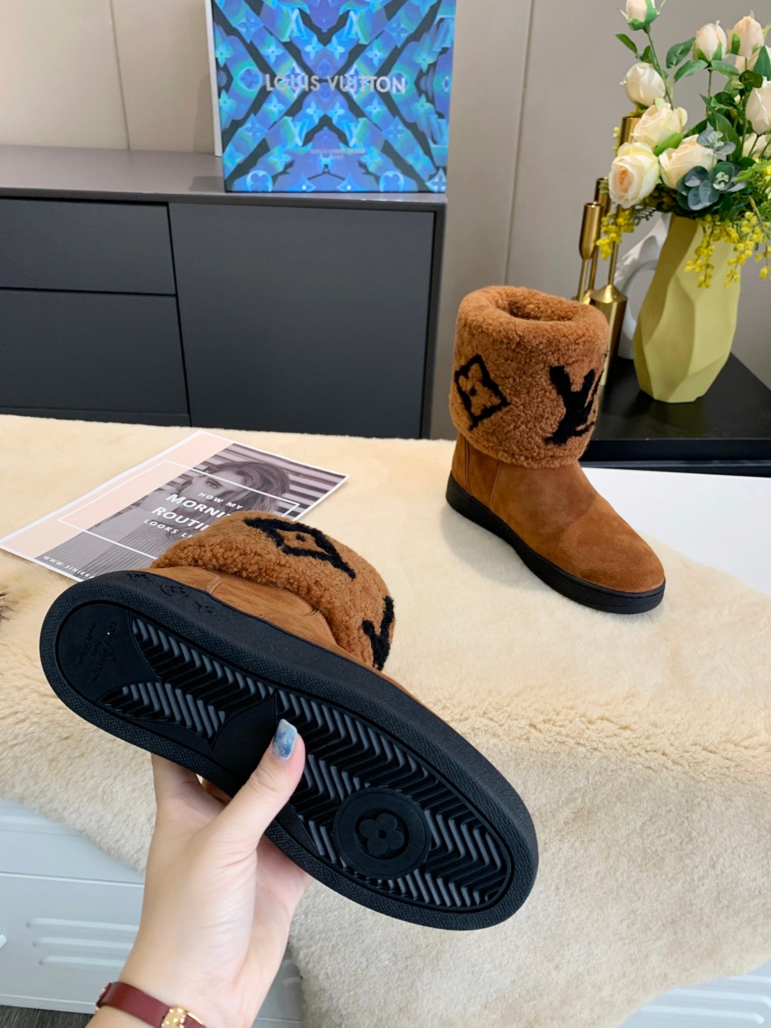 High imitation 2020 LV snow boots