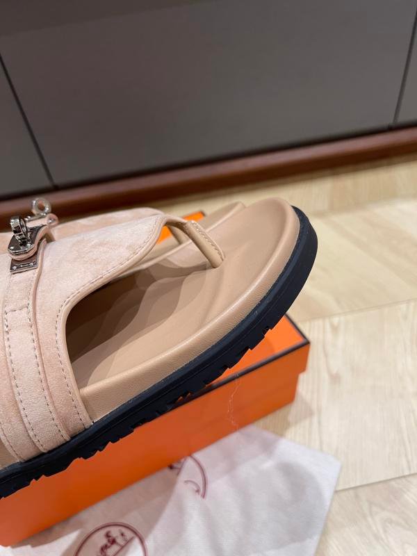 1743365784 645 Hermes 2025 Spring and summer new color Kelly toe