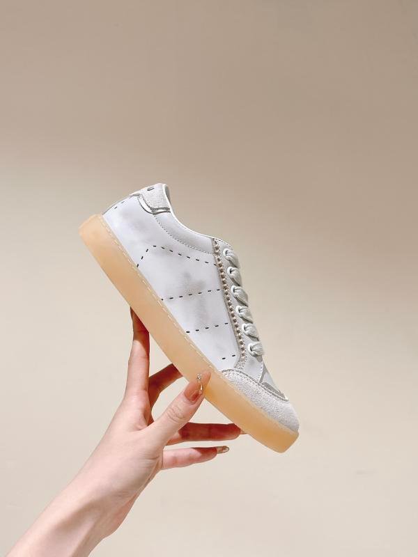 1743417618 392 The new American retro shoes from Miuiu Miu Miu