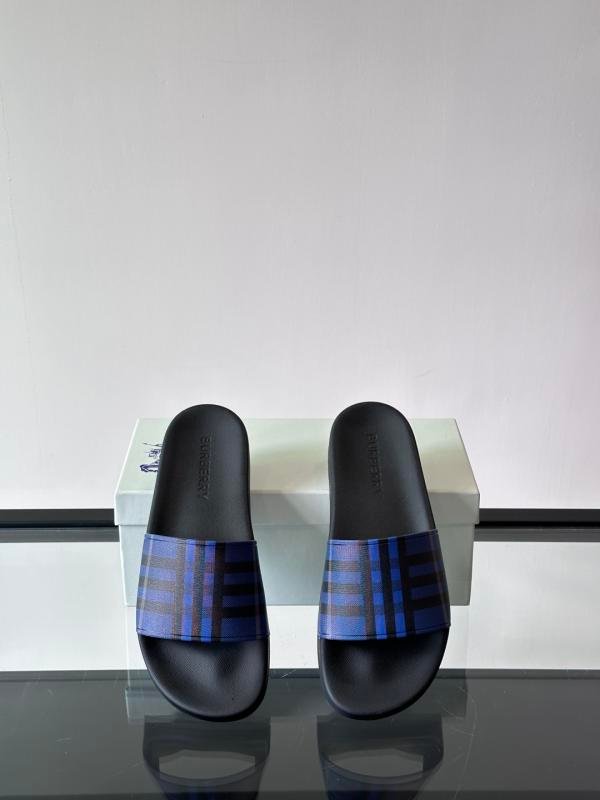 1743443633 180 Burberry Classic Check Slippers new summer model