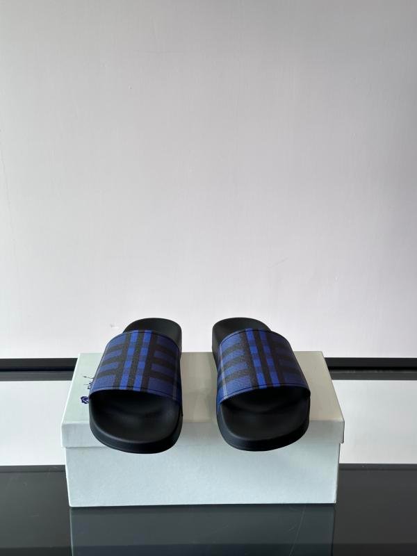 1743443633 442 Burberry Classic Check Slippers new summer model