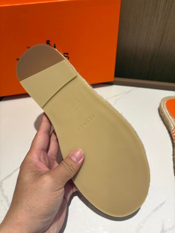 1743447666 740 Hermes Orange top pure hand in hand the slippers