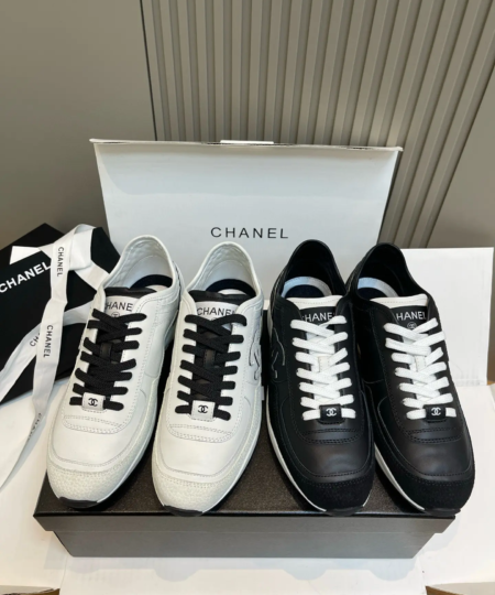 Chanel 2025 sports shoes with a panda color scheme (19)