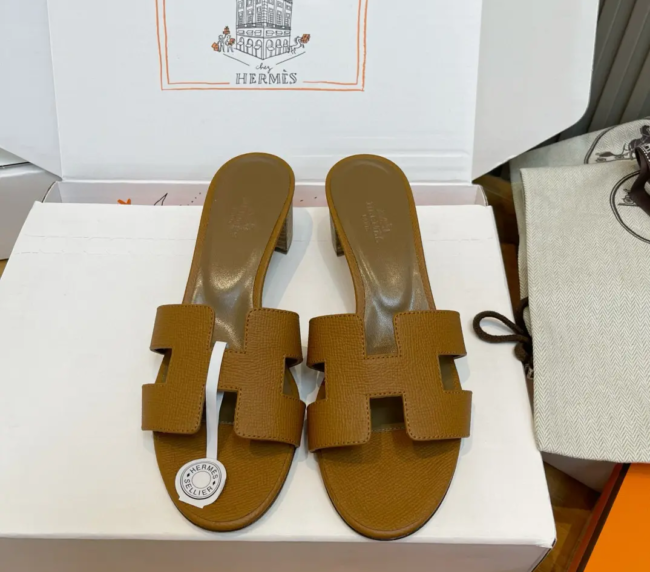 Hermes brand of high quality copy of sandals slides