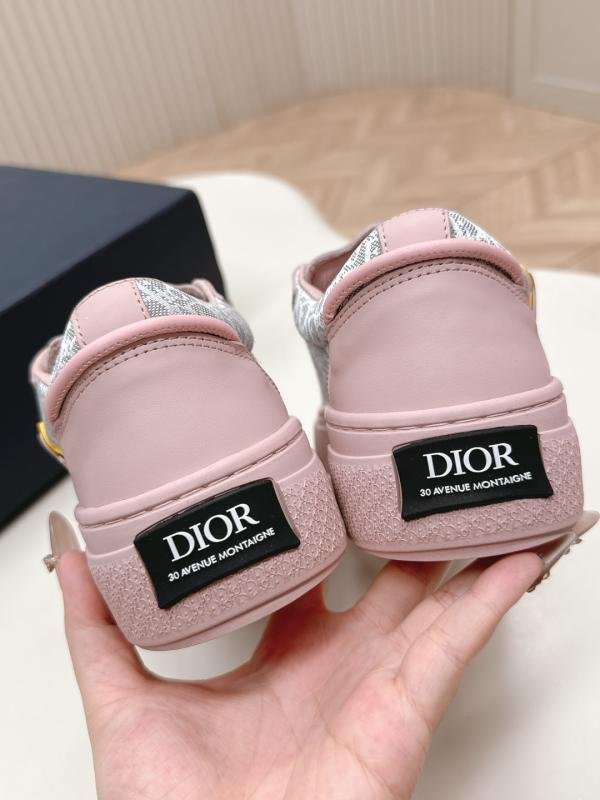 1743481777 384 Dior B33 SERNE ANNENEE CONCERATE BEMIT