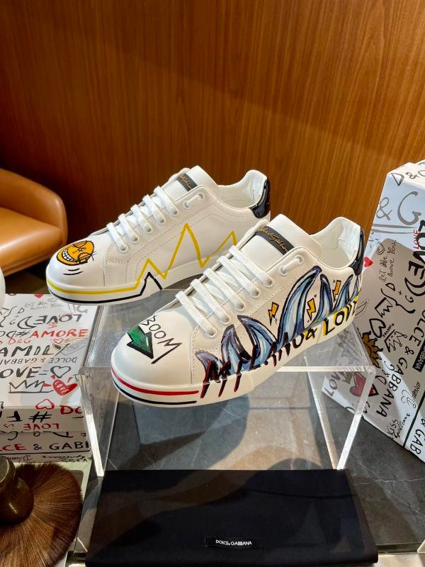 1743534299 218 DG Dolce Gabbana Street Graffiti Portofino Calfskin Sneakers